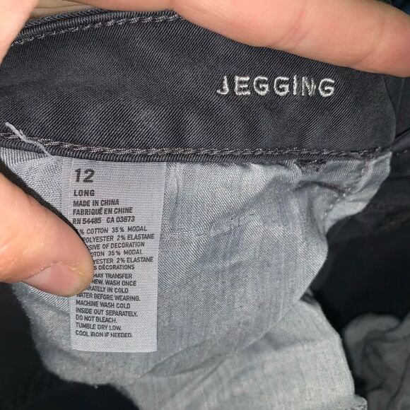 American Eagle gray distressed size 12 normcore stretchy jeggings - Picture 3 of 4